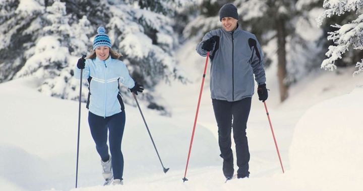 beginners snowshoeing guide - what to wear for snowshoeing